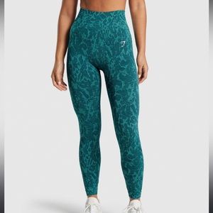 GYMSHARK adapt animal seamless leggings with booty scrunch. Butterfly | Teal